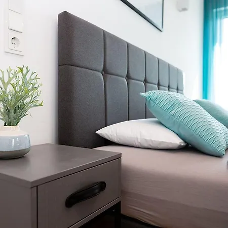 Ξενοδοχείο με διαμερίσματα Servento Boardinghouse 4*