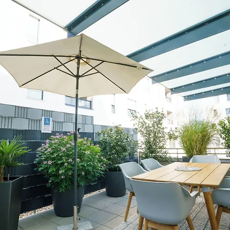 Ξενοδοχείο με διαμερίσματα Servento Boardinghouse 4*